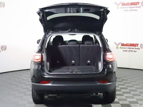 Used 2017 Jeep Compass Sport AWD/4WD image 10