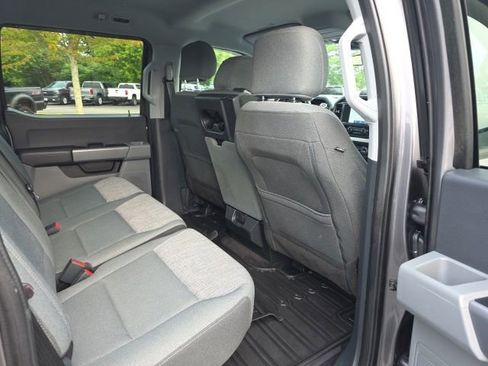 Used 2021 Ford F150 XLT image 17