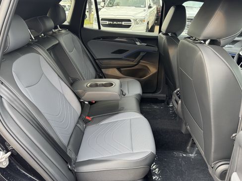 New 2026 Volkswagen Tiguan SE R-Line image 34