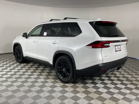 New 2026 Toyota Grand Highlander AWD image 8