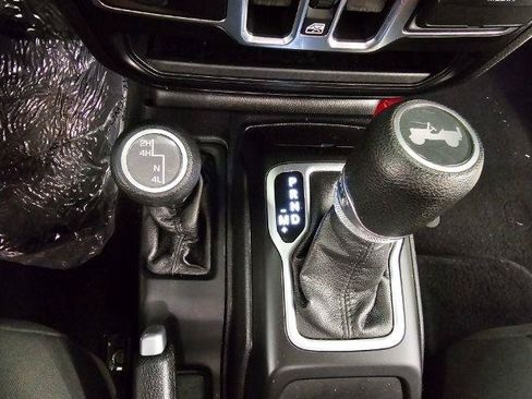 Used 2020 Jeep Wrangler Unlimited Sport S AWD/4WD image 18