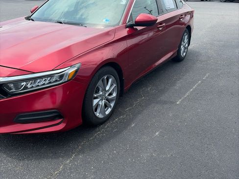 Used 2018 Honda Accord LX image 4
