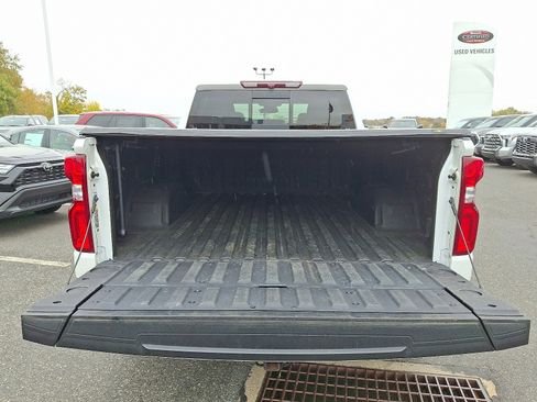 Used 2023 Chevrolet Silverado 1500 High Country image 31