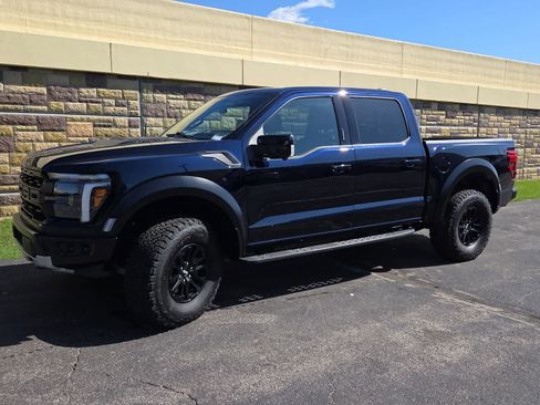 Used 2024 Ford F150 Raptor image 9