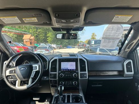 Used 2020 Ford F150 Lariat w/ Equipment Group 502A Luxury AWD/4WD image 10