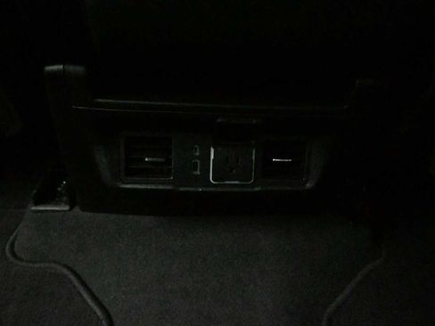 Used 2025 GMC Sierra 1500 SLT AWD/4WD image 20