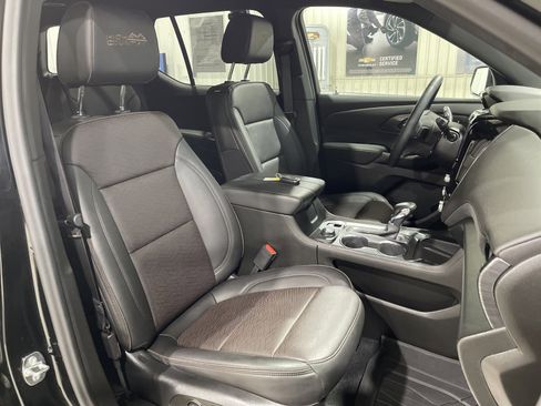 Used 2023 Chevrolet Traverse High Country w/ LPO, Floor Liner Package image 18