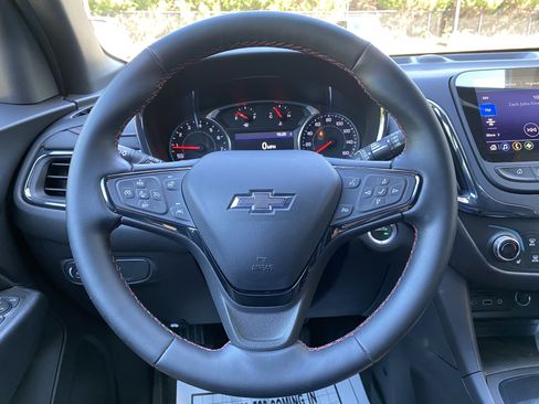 Used 2024 Chevrolet Equinox RS FWD image 18