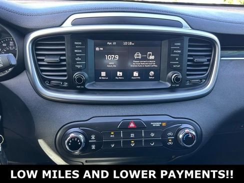 Used 2020 Kia Sorento LX FWD image 23