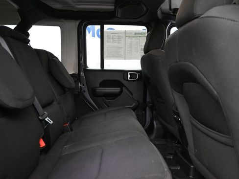 Used 2023 Jeep Wrangler Unlimited w/ Cold Weather Group AWD/4WD image 8