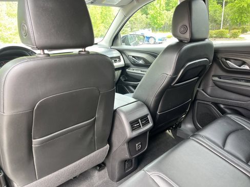 Used 2024 GMC Terrain SLT FWD image 20