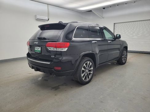 Used 2017 Jeep Grand Cherokee Overland image 10