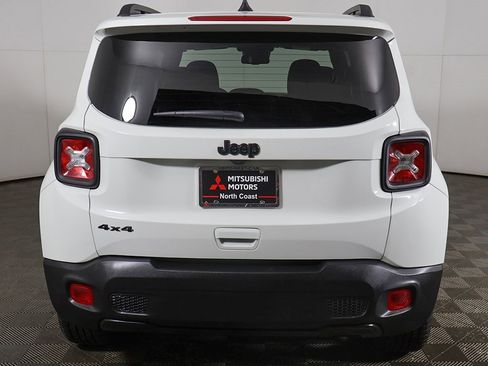 Used 2022 Jeep Renegade Altitude w/ Convenience Group image 12