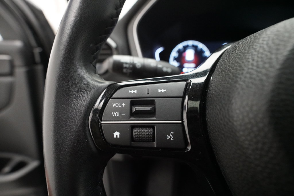 Used 2023 Honda Pilot Touring image 18