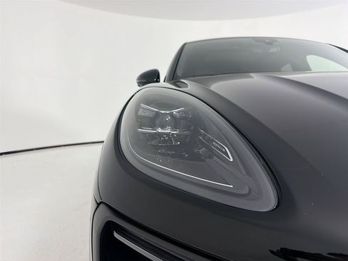 Certified 2023 Porsche Macan Turbo AWD/4WD image 30