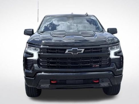 Used 2025 Chevrolet Silverado 1500 LT Trail Boss w/ Convenience Package II AWD/4WD image 2