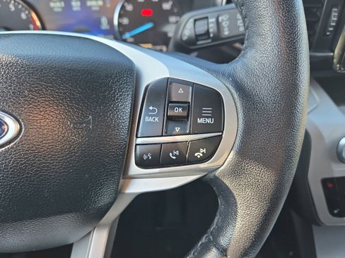 Used 2023 Ford Explorer XLT w/ Equipment Group 202A image 15