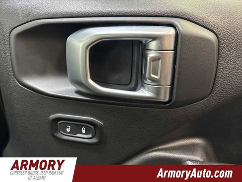 Used 2024 Jeep Wrangler Willys image 35