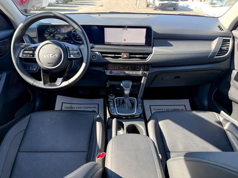 Certified 2024 Kia Seltos EX image 31