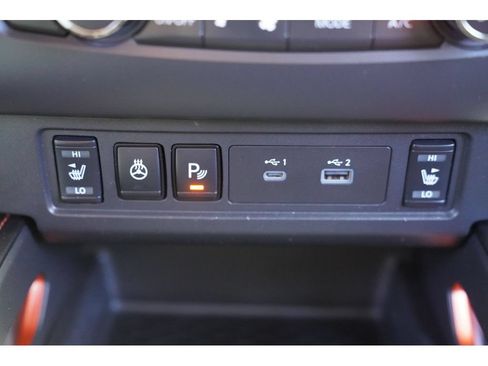 Used 2023 Nissan Frontier PRO-4X w/ Pro Convenience Package AWD/4WD image 21