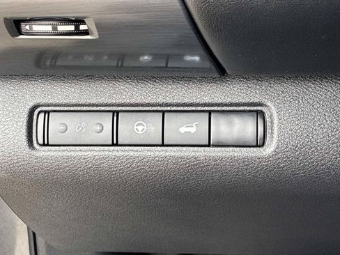 Certified 2025 Nissan Pathfinder SL AWD/4WD image 25