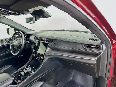 Used 2021 Jeep Grand Cherokee L Overland w/ Luxury Tech Group IV image 38