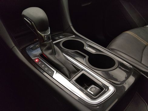 Used 2022 Chevrolet Equinox Premier AWD/4WD image 26