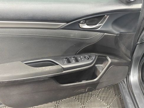 Used 2019 Honda Civic EX image 42