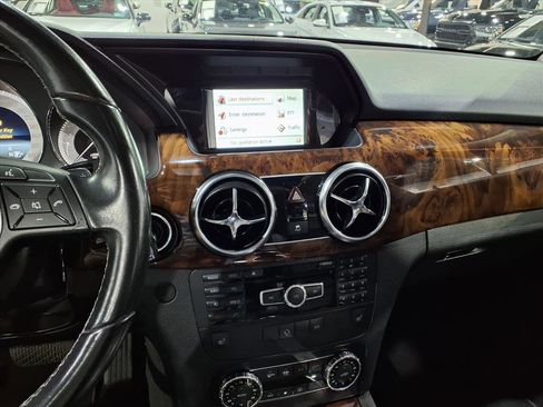 Used 2014 Mercedes-Benz GLK 350 4MATIC image 11