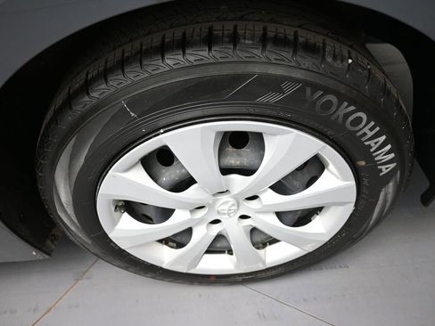 Used 2023 Toyota Corolla LE FWD image 15
