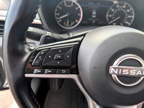Used 2025 Nissan Altima 2.5 SR FWD image 15