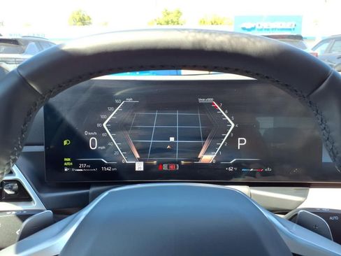 Used 2025 BMW 330i Sedan image 9