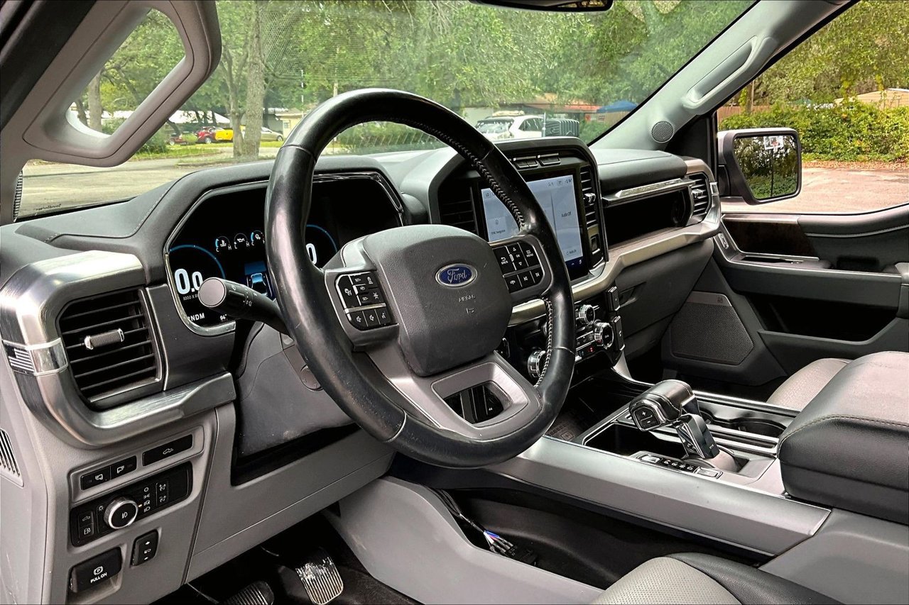 Used 2022 Ford F150 Lariat w/ Equipment Group 502A High AWD/4WD image 14