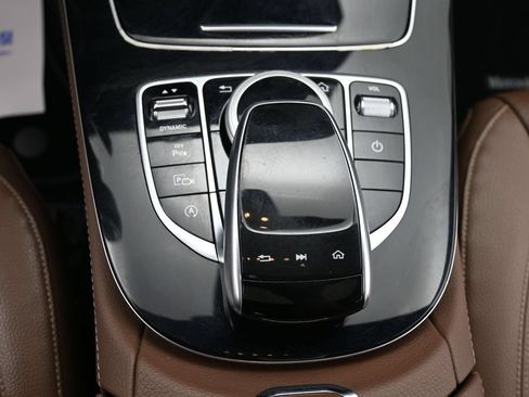 Used 2017 Mercedes-Benz E 300 4MATIC image 12