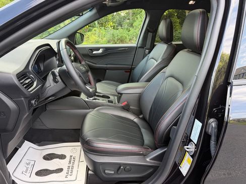Certified 2026 Ford Escape ST-Line Elite w/ Premium Technology Package AWD/4WD image 12