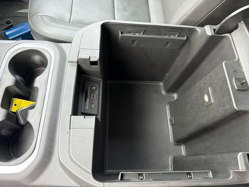 Used 2019 GMC Sierra 1500 SLT w/ SLT Premium Package image 28