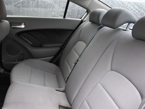 Used 2018 Kia Forte LX w/ LX Rear Camera Package image 22