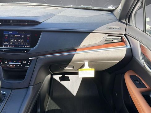 New 2026 Cadillac XT5 Premium Luxury w/ Driver Assist Package FWD image 29