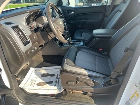 Used 2017 Chevrolet Colorado Z71 AWD/4WD image 19