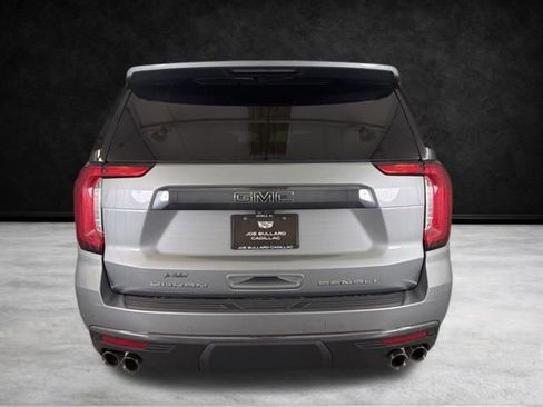 Used 2023 GMC Yukon XL Denali Ultimate image 8