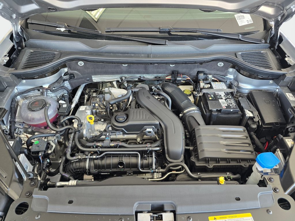 New 2026 Volkswagen Taos SE AWD/4WD image 12