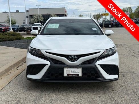 Used 2023 Toyota Camry SE FWD image 8