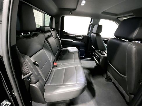 Used 2024 GMC Sierra 1500 SLT image 25