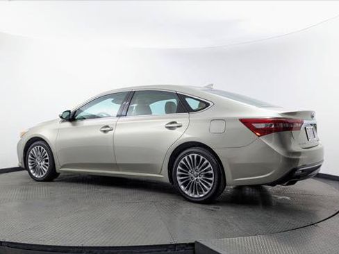 Used 2017 Toyota Avalon Limited FWD image 6