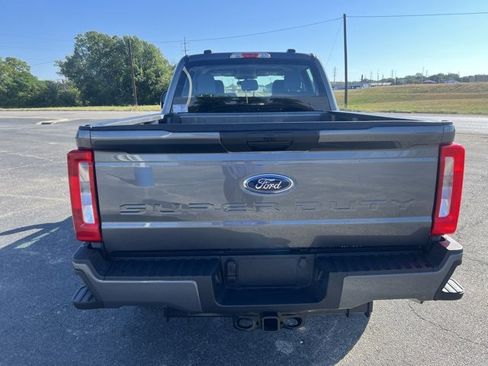 New 2026 Ford F250 4x4 Crew Cab Super Duty image 6