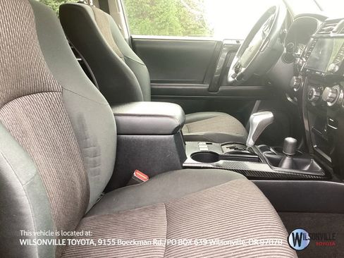 Used 2021 Toyota 4Runner TRD Off-Road image 4