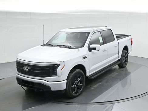 New 2025 Ford F150 Lightning Platinum w/ Dark Elements Package image 45
