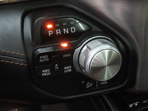Used 2019 RAM 1500 Limited w/ Off Road Group AWD/4WD image 16