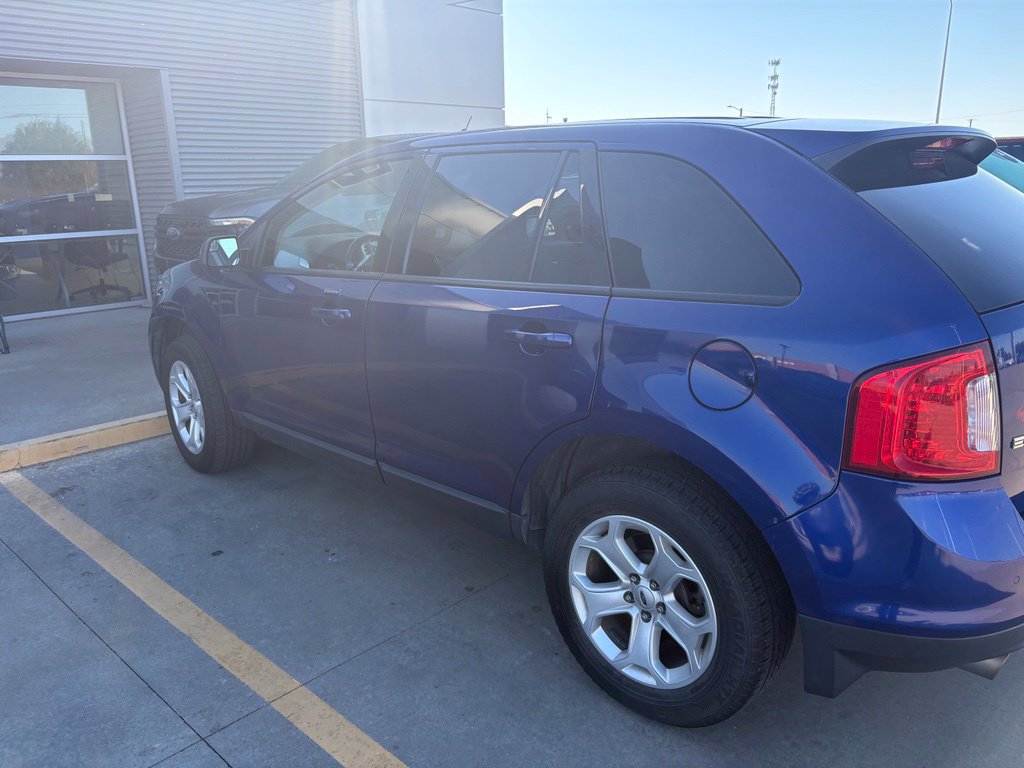 Used 2014 Ford Edge SEL w/ Equipment Group 205A AWD/4WD image 4