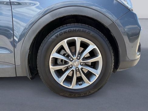 Used 2019 Hyundai Santa Fe XL SE w/ SE Premium Package 02 FWD image 9